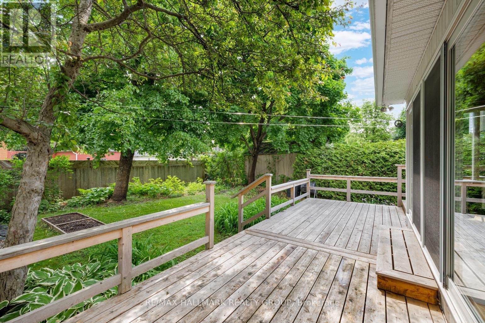 23 Julian Avenue, Ottawa, Ontario  K1Y 0S6 - Photo 39 - X12215220