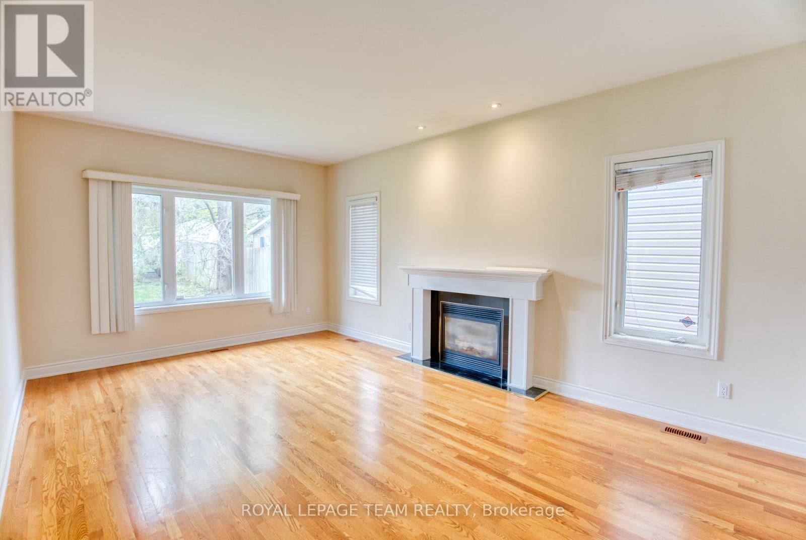 539 Tweedsmuir Avenue, Ottawa, Ontario  K1Z 5P1 - Photo 18 - X12215223