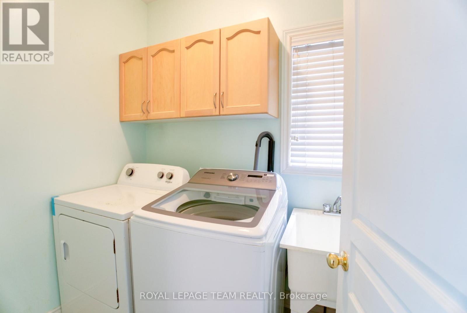 539 Tweedsmuir Avenue, Ottawa, Ontario  K1Z 5P1 - Photo 9 - X12215223