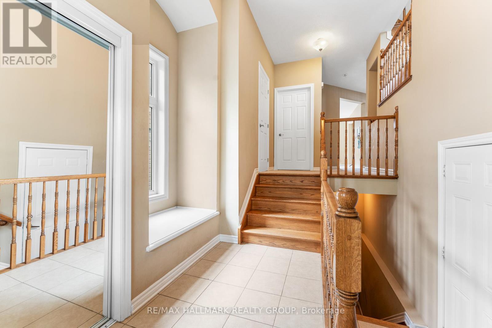 224 Tempest Drive, Ottawa, Ontario  K2S 0K5 - Photo 4 - X12215235