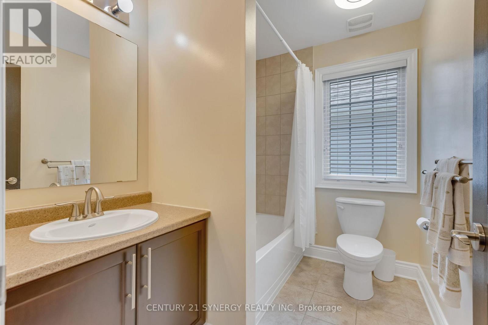 105 Jolley Cut Way, Ottawa, Ontario  K1W 0B5 - Photo 37 - X12215236