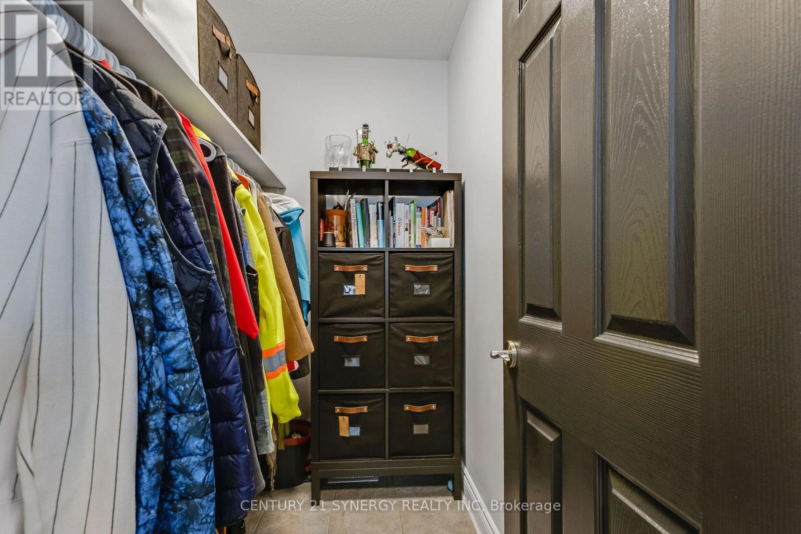 105 Jolley Cut Way, Ottawa, Ontario  K1W 0B5 - Photo 7 - X12215236
