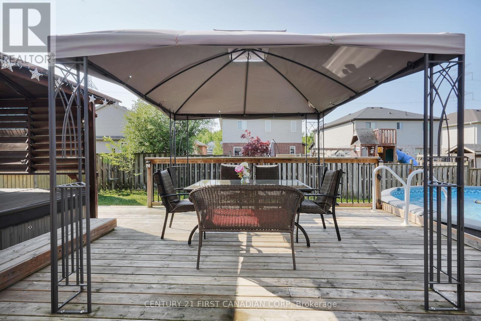 12 Hawthorn Court, St. Thomas, Ontario  N5P 0A1 - Photo 37 - X12215008