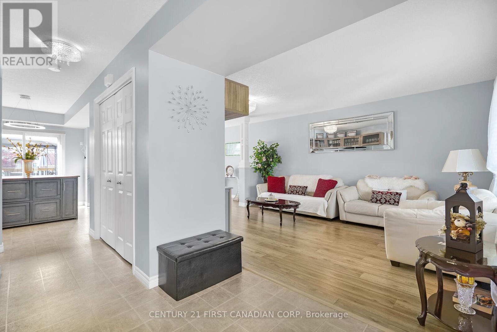 12 Hawthorn Court, St. Thomas, Ontario  N5P 0A1 - Photo 7 - X12215008
