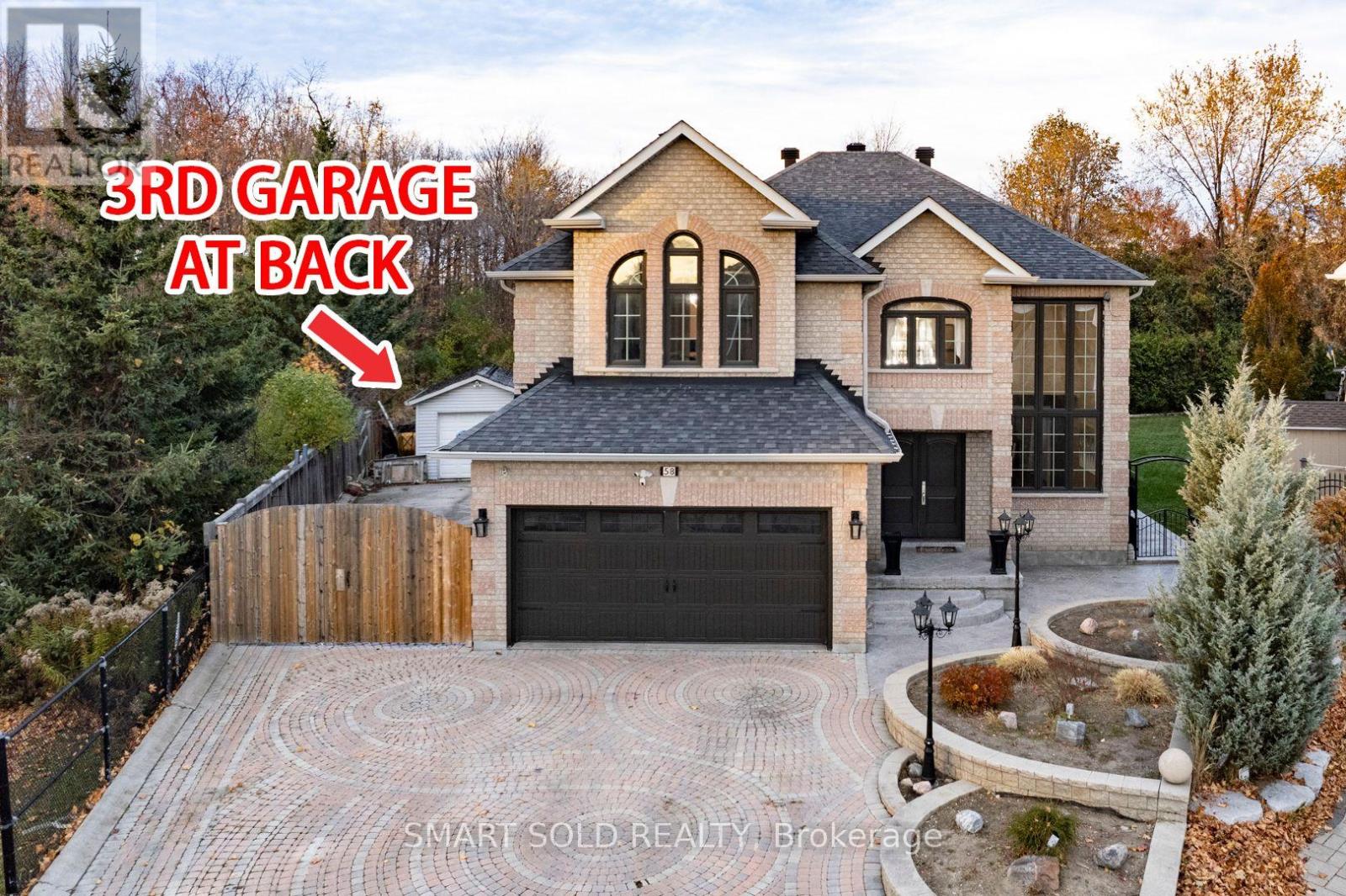 58 HELMSDALE AVENUE, Vaughan, Ontario