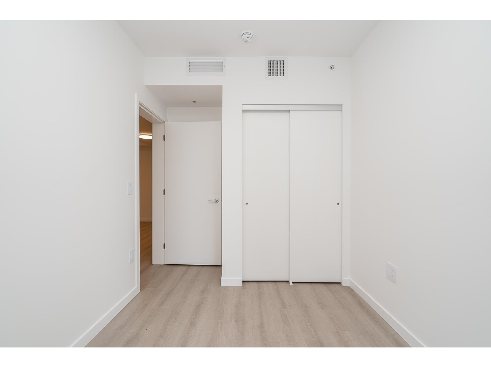 601 10333 133 Street, Surrey, British Columbia  V3T 0V1 - Photo 19 - R3014727