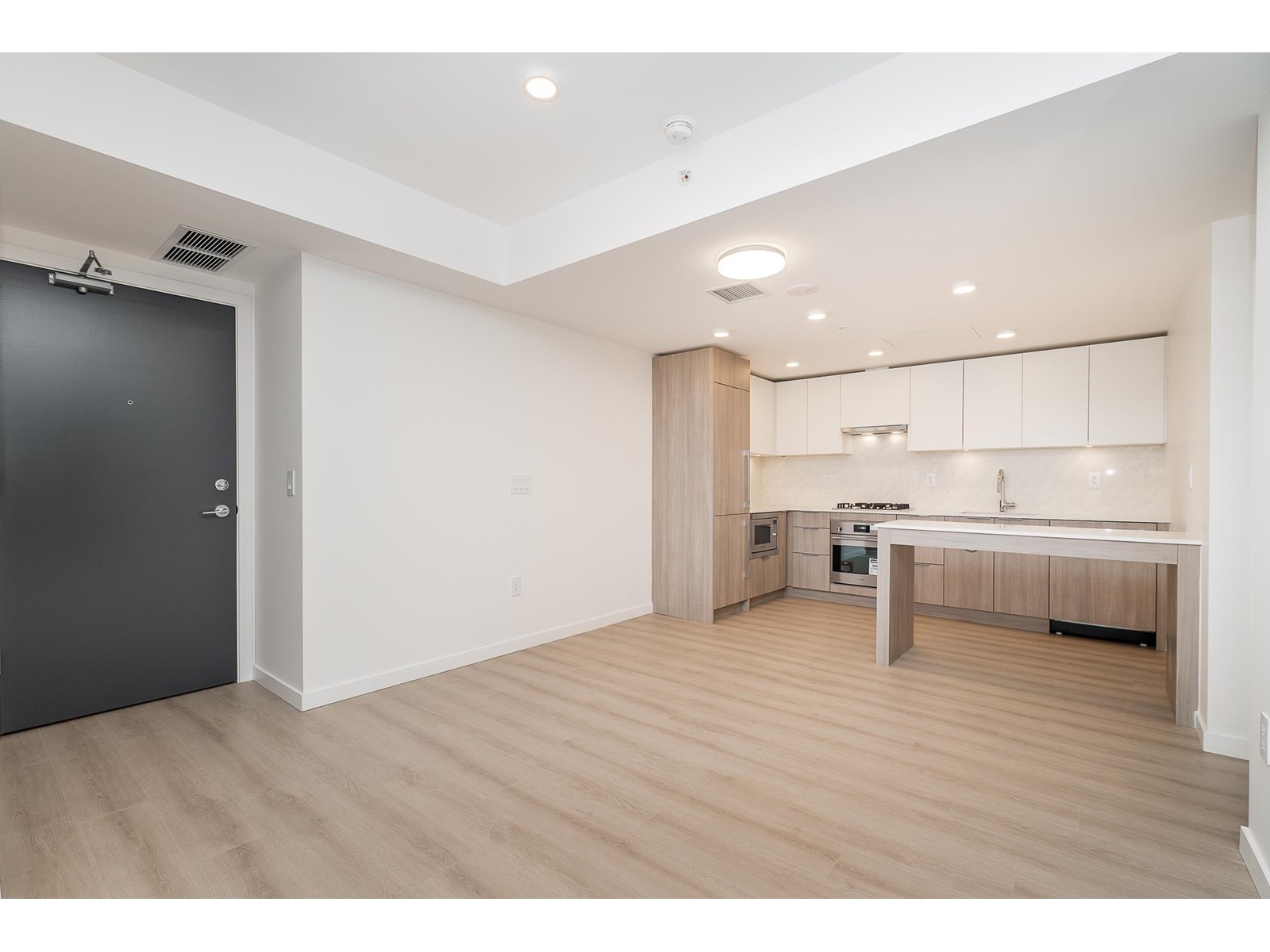 601 10333 133 Street, Surrey, British Columbia  V3T 0V1 - Photo 5 - R3014727