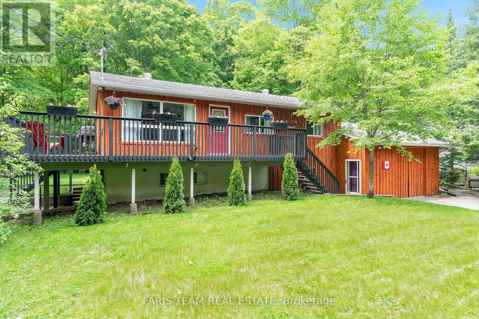 1474 CHAMPLAIN ROAD, Tiny, Ontario