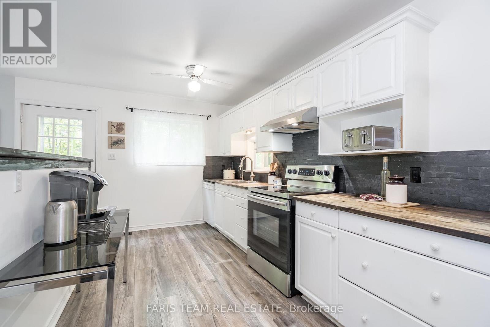 1474 Champlain Road, Tiny, Ontario  L9M 0C1 - Photo 5 - S12184853