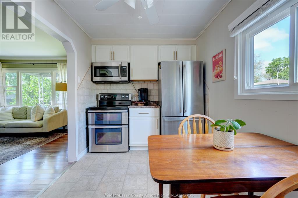 1432 Tourangeau, Windsor, Ontario  N8Y 1S2 - Photo 11 - 25014889