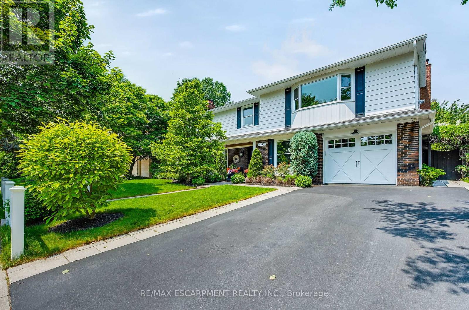 4195 Spruce Avenue, Burlington, Ontario  L7L 1L1 - Photo 3 - W12107351