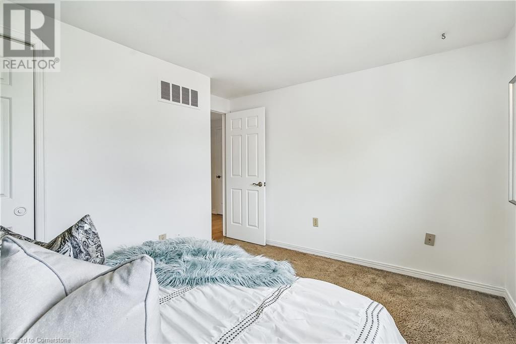 9 Valanna Court, Hamilton, Ontario  L9C 7A3 - Photo 18 - 40740025