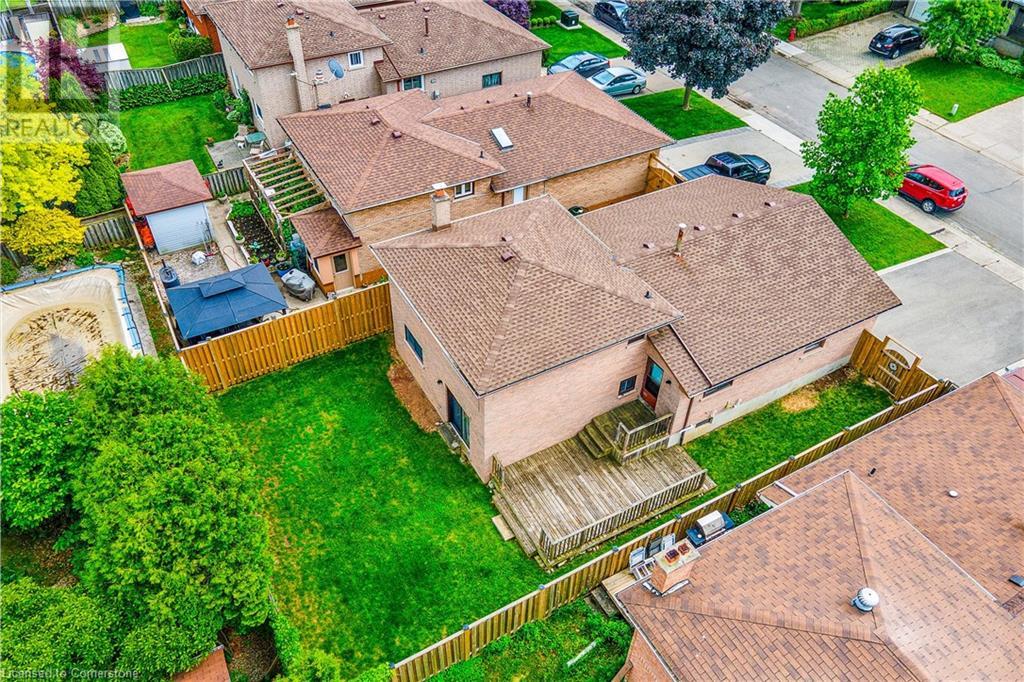 9 Valanna Court, Hamilton, Ontario  L9C 7A3 - Photo 38 - 40740025