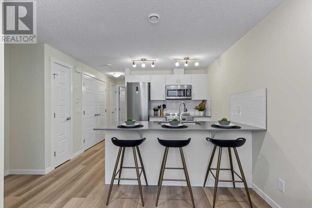Property at 243 Cranbrook Square SE image 3