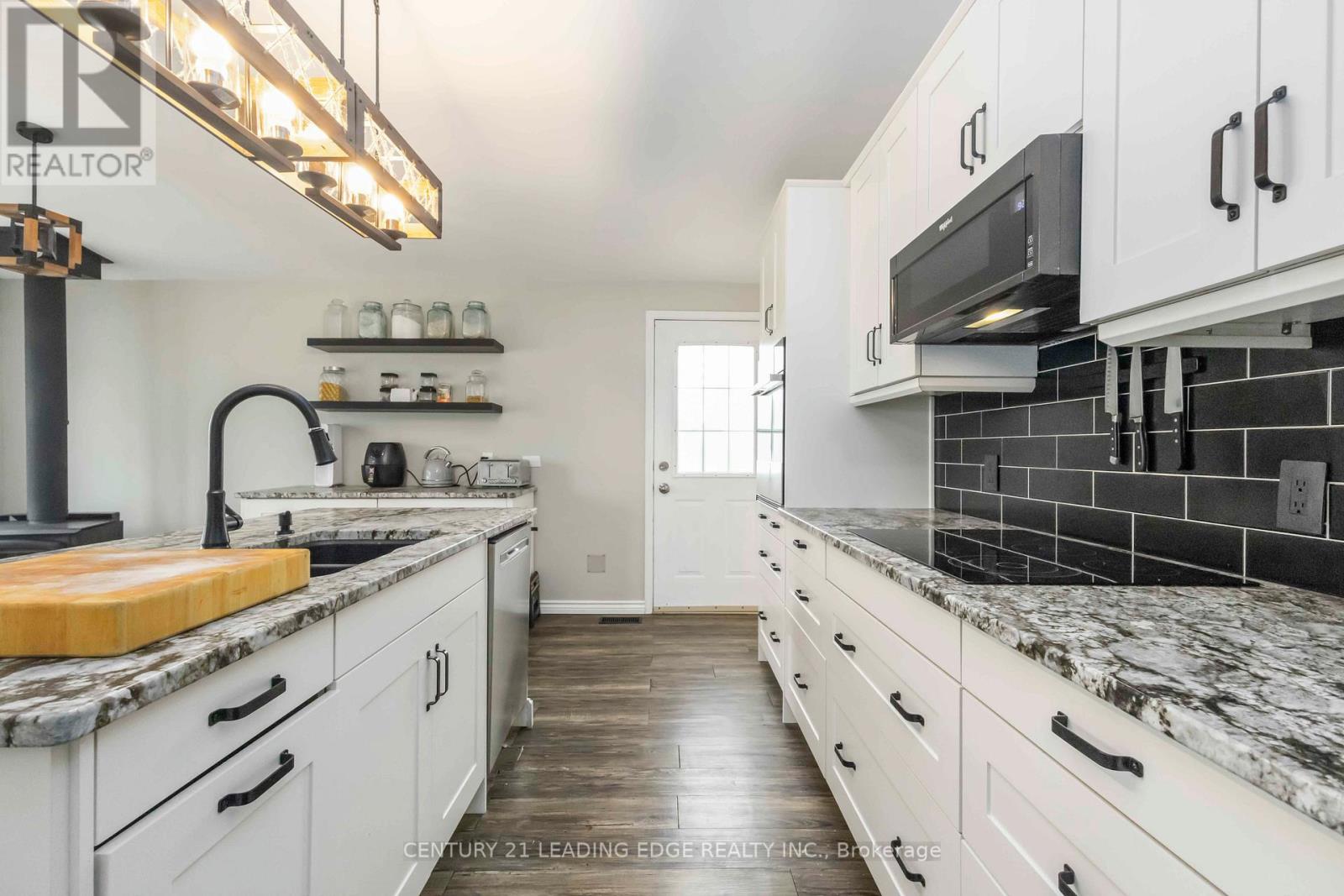 164 Snug Harbour Road, Kawartha Lakes, Ontario  K9V 4R6 - Photo 17 - X12188476