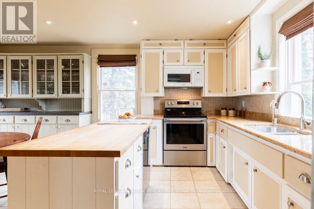 516 Concession 7 Road E, Hamilton, Ontario  L8B 1T6 - Photo 14 - X12073939