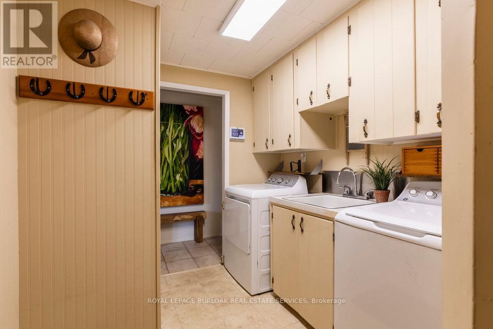 516 Concession 7 Road E, Hamilton, Ontario  L8B 1T6 - Photo 17 - X12073939