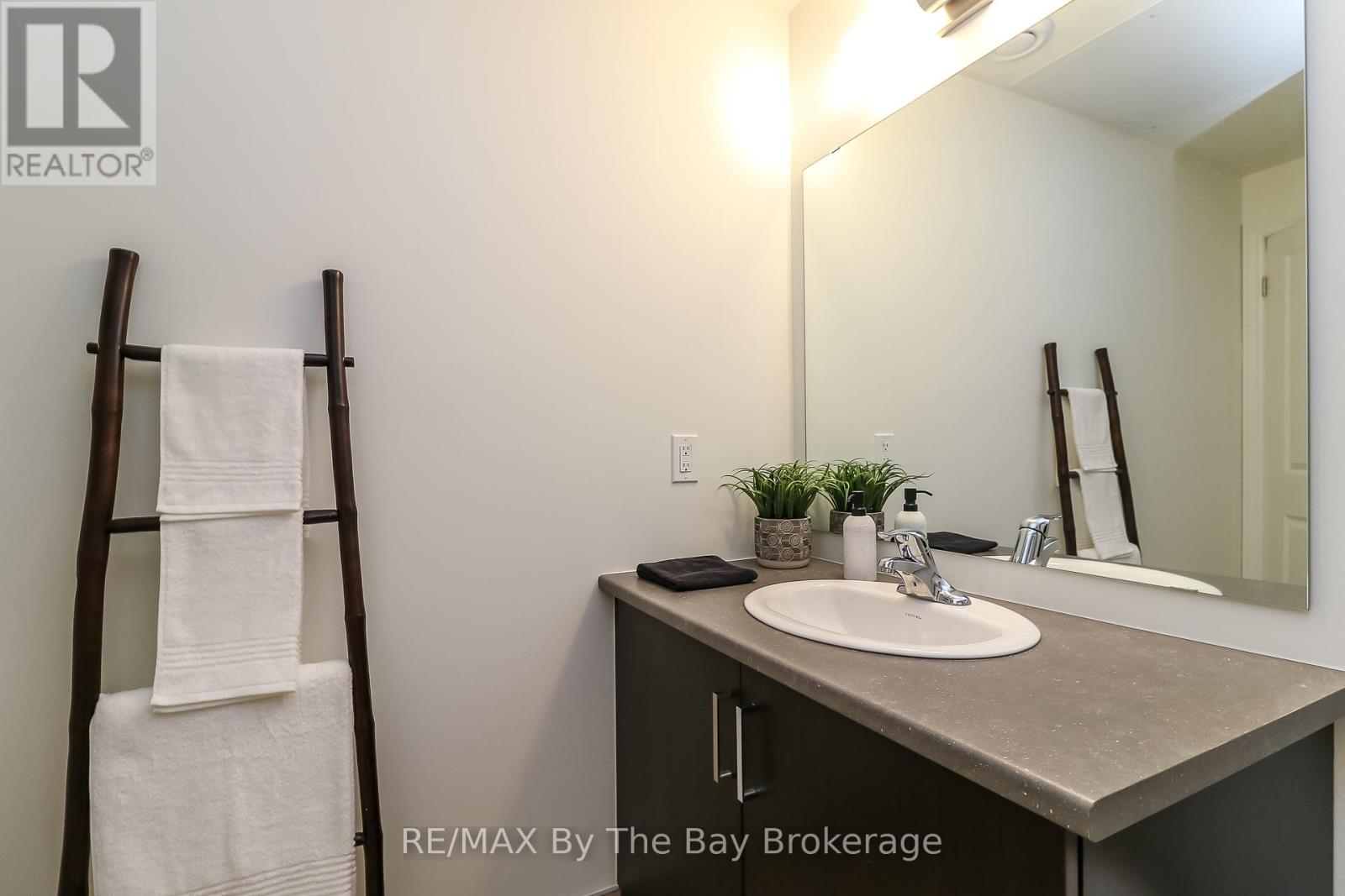 205 - 17 Spooner Crescent, Collingwood, Ontario  L9Y 1T3 - Photo 15 - S12114579
