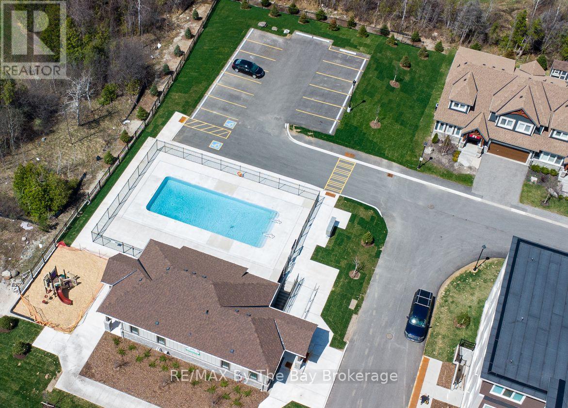 205 - 17 Spooner Crescent, Collingwood, Ontario  L9Y 1T3 - Photo 3 - S12114579
