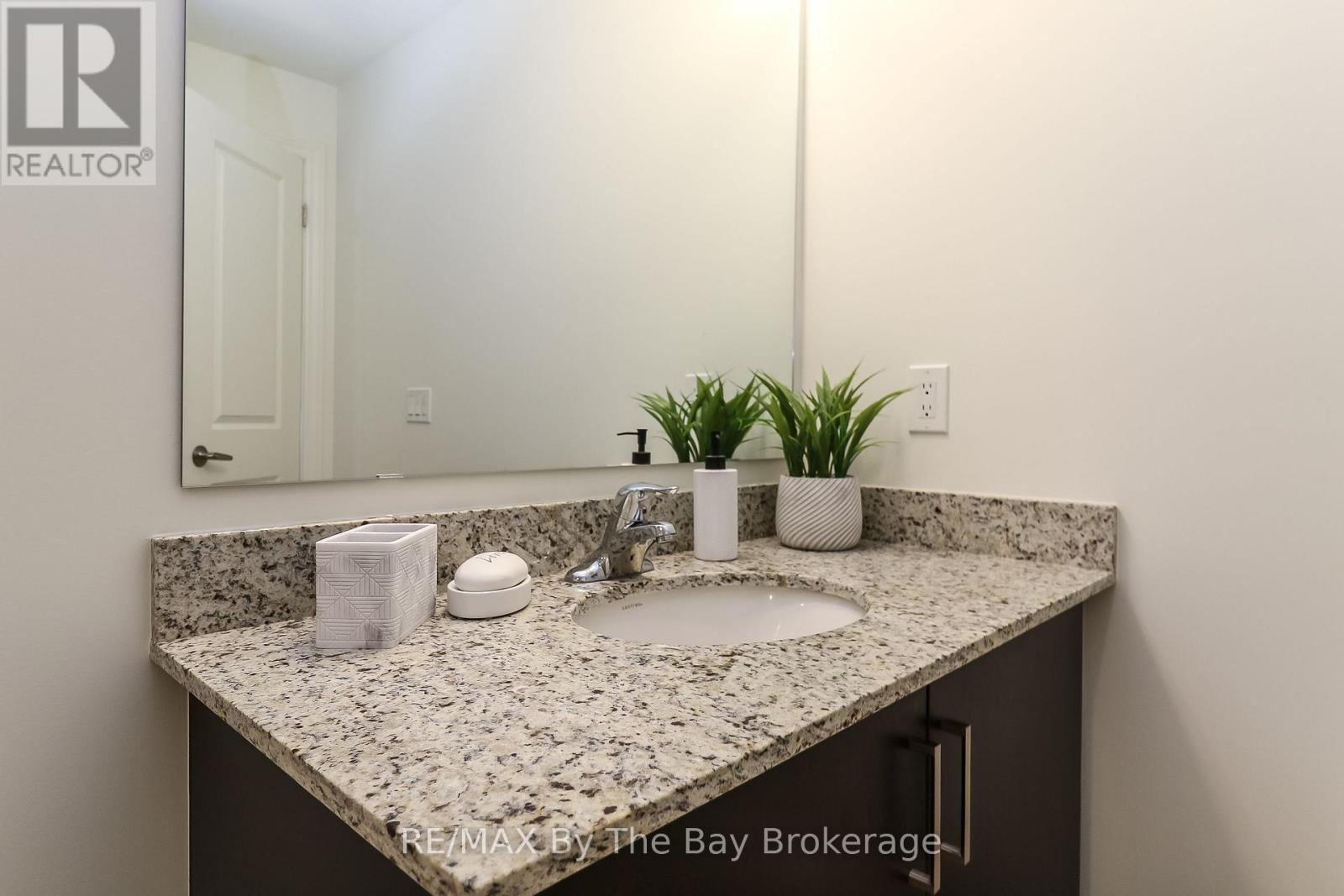 205 - 17 Spooner Crescent, Collingwood, Ontario  L9Y 1T3 - Photo 35 - S12114579