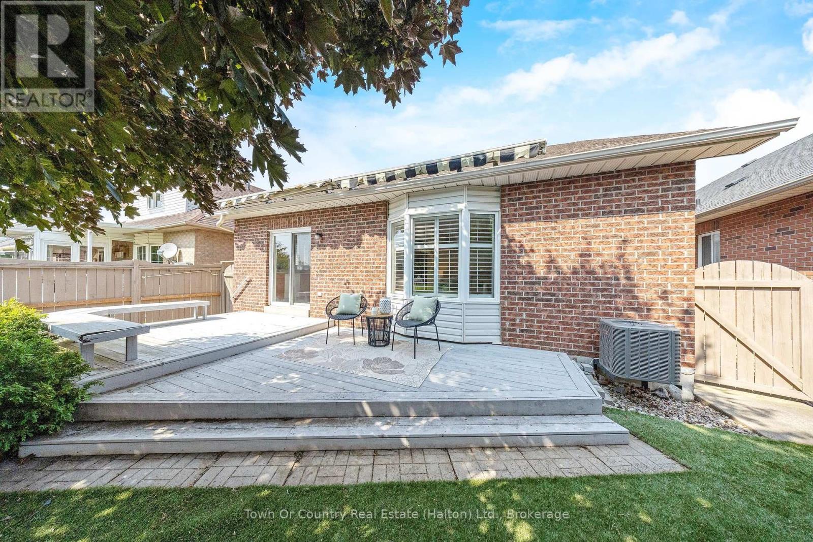 330 Centennial Forest Drive, Milton, Ontario  L9T 5X3 - Photo 30 - W12215276