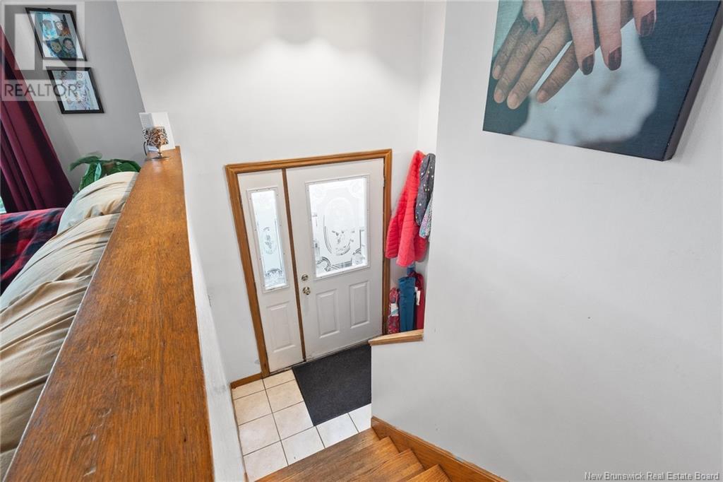 102 Montgomery Street, Fredericton, New Brunswick  E3B 2X1 - Photo 5 - NB120670