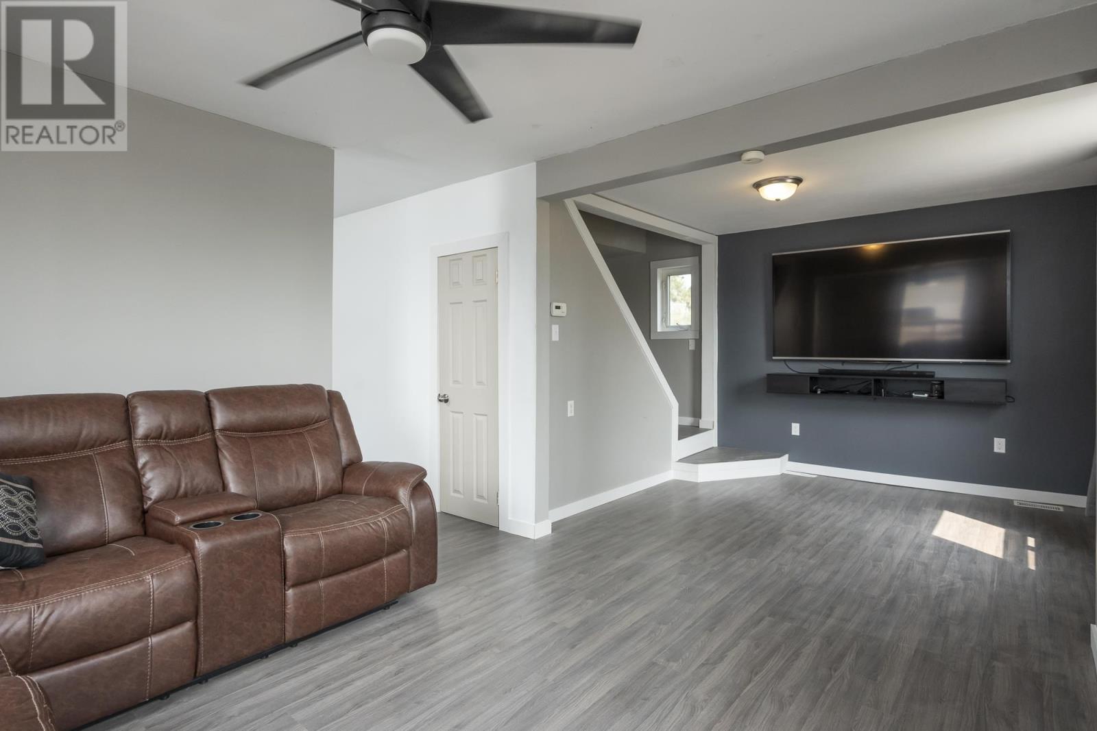 455 Leslie Ave, Thunder Bay, Ontario  P7A 1Y4 - Photo 10 - TB251484