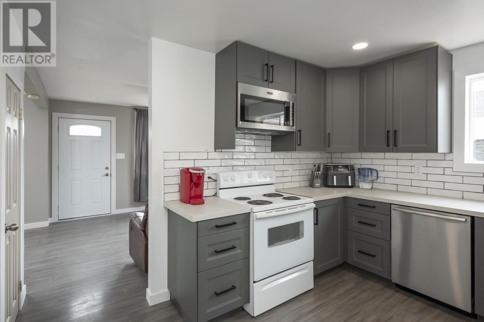 455 Leslie Ave, Thunder Bay, Ontario  P7A 1Y4 - Photo 14 - TB251484