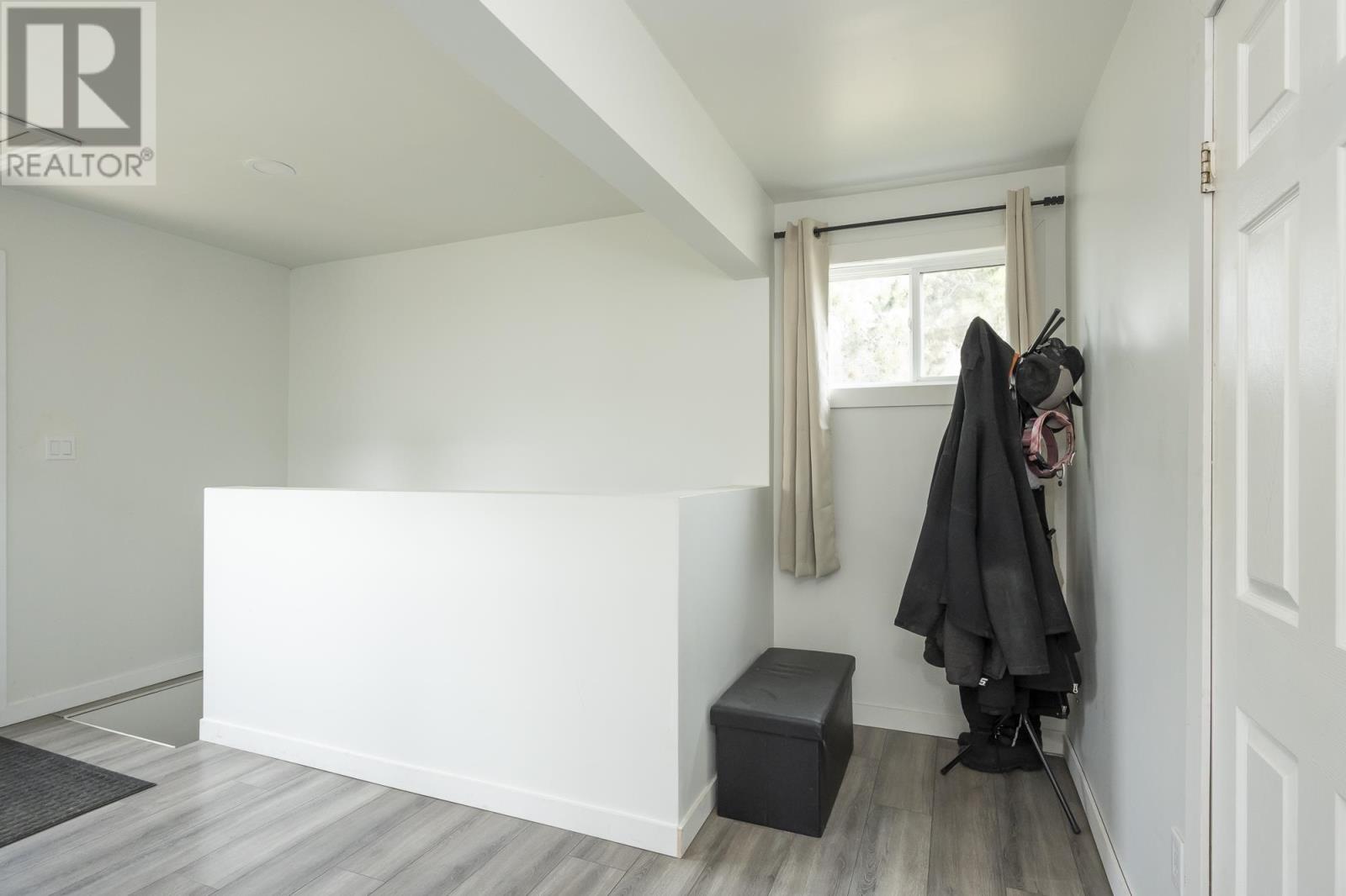 455 Leslie Ave, Thunder Bay, Ontario  P7A 1Y4 - Photo 27 - TB251484