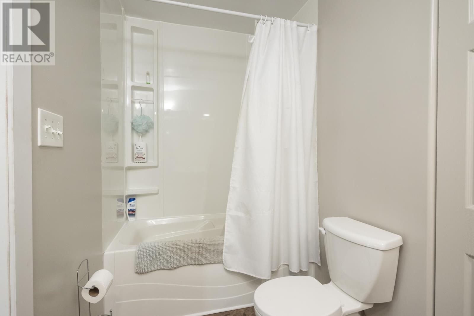 455 Leslie Ave, Thunder Bay, Ontario  P7A 1Y4 - Photo 25 - TB251484