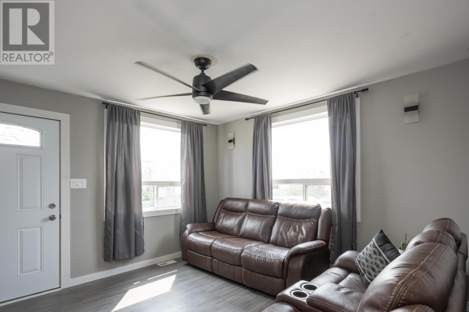 455 Leslie Ave, Thunder Bay, Ontario  P7A 1Y4 - Photo 4 - TB251484