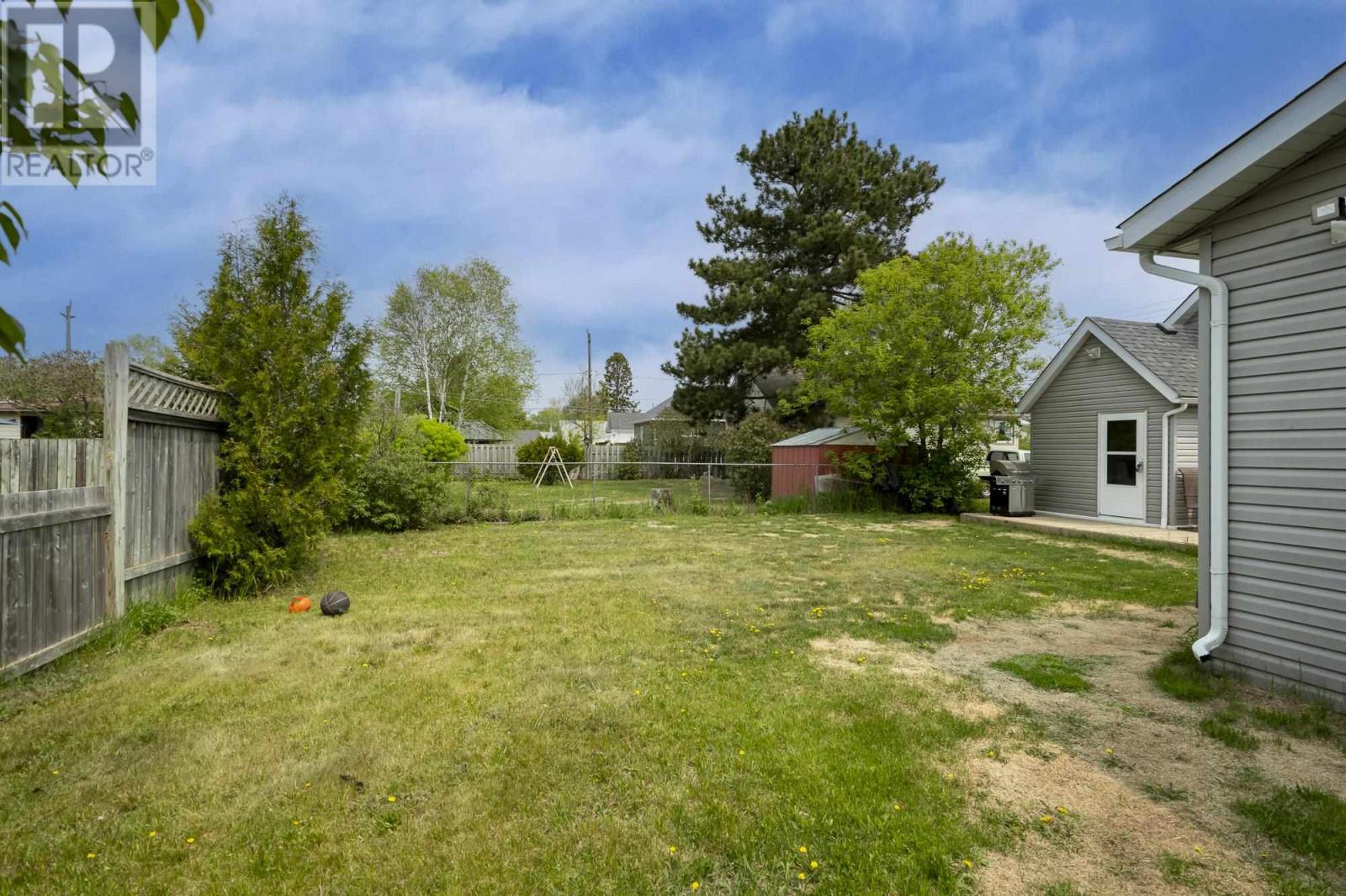 455 Leslie Ave, Thunder Bay, Ontario  P7A 1Y4 - Photo 44 - TB251484