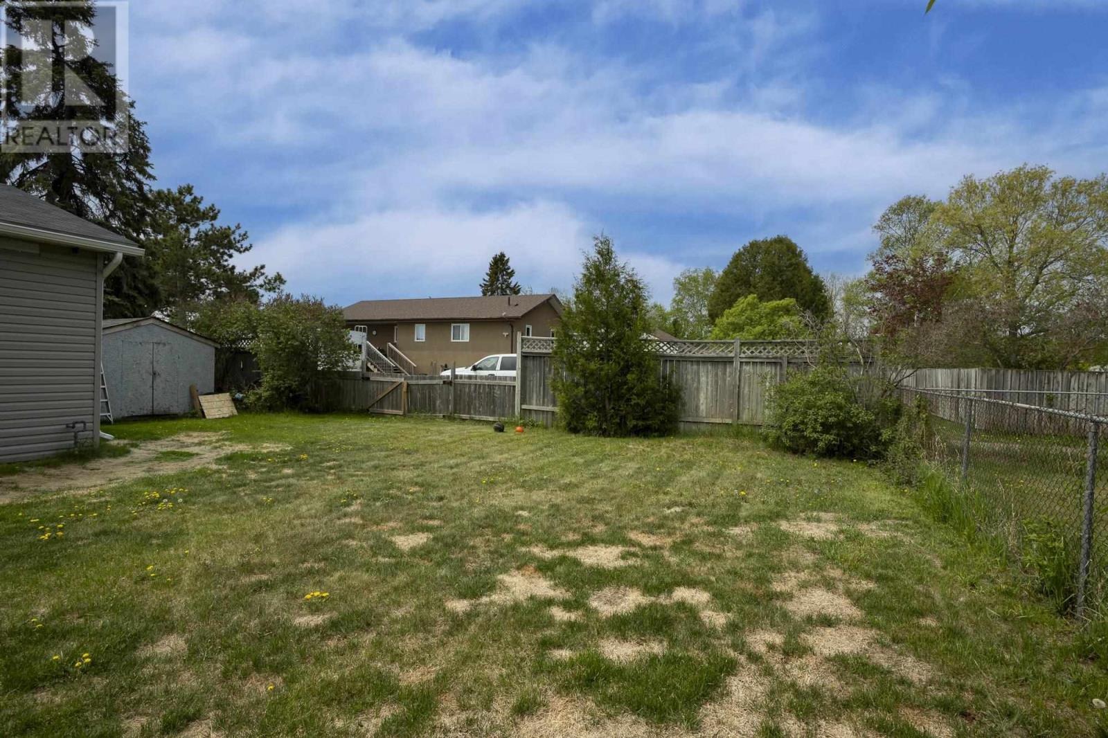 455 Leslie Ave, Thunder Bay, Ontario  P7A 1Y4 - Photo 41 - TB251484