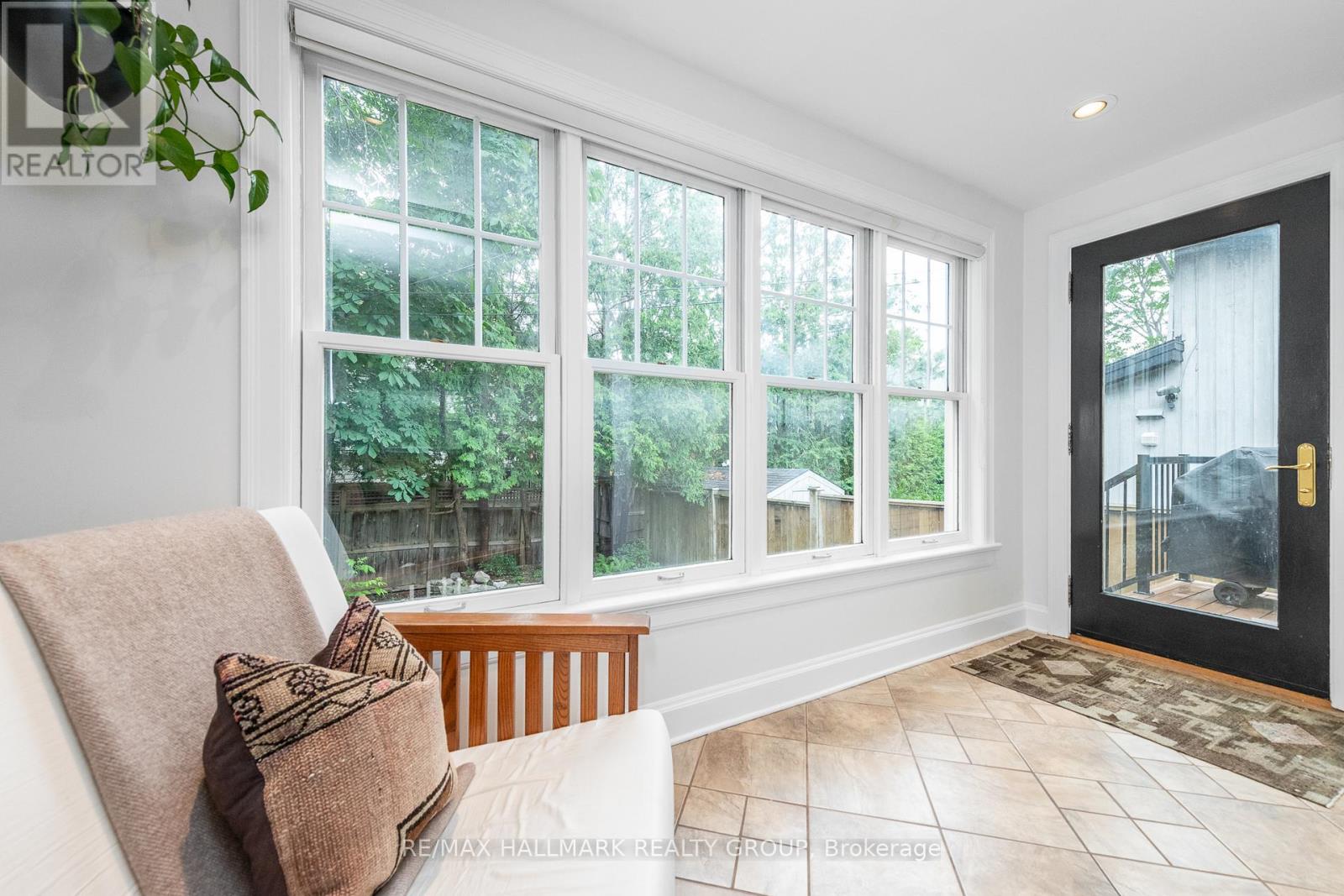 521 Athlone Avenue, Ottawa, Ontario  K1Z 5M9 - Photo 17 - X12215323