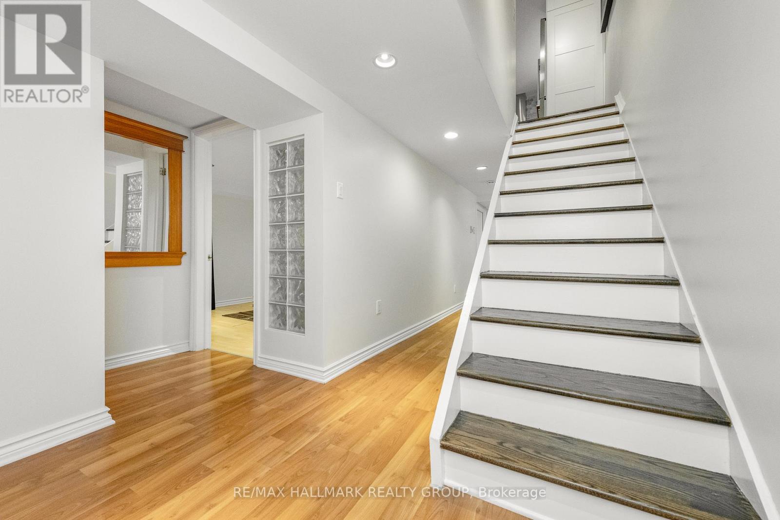 521 Athlone Avenue, Ottawa, Ontario  K1Z 5M9 - Photo 31 - X12215323