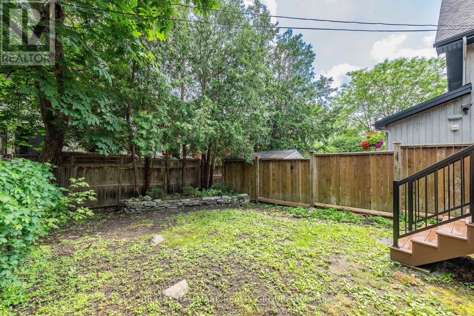 521 Athlone Avenue, Ottawa, Ontario  K1Z 5M9 - Photo 39 - X12215323