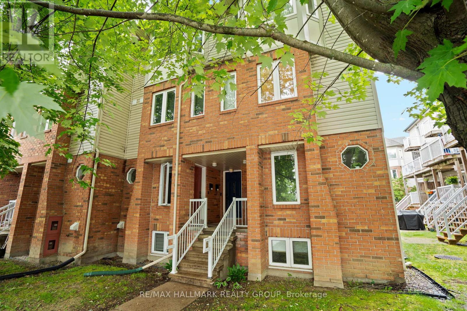 1340 GUTHRIE STREET, Ottawa, Ontario
