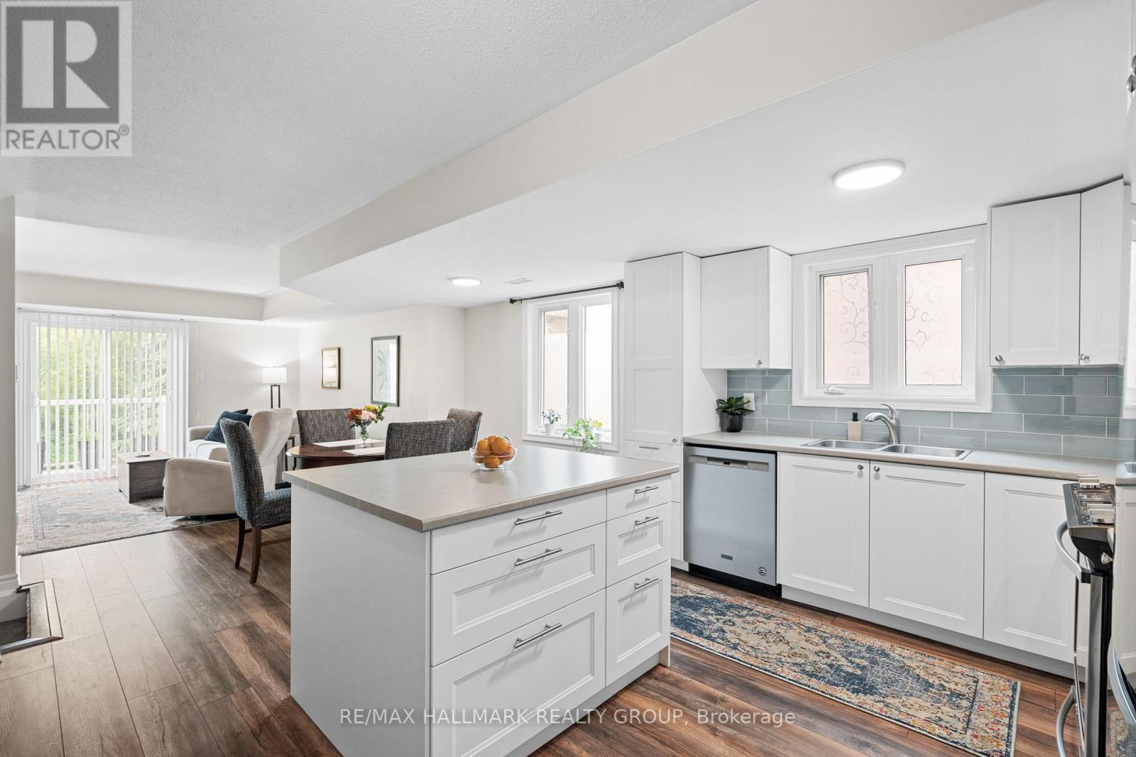 1340 Guthrie Street, Ottawa, Ontario  K2H 1G8 - Photo 13 - X12215358