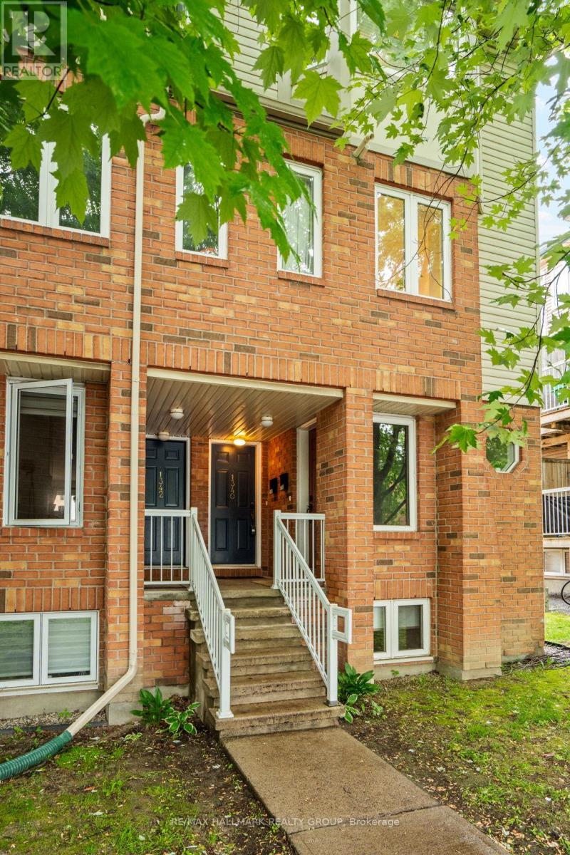 1340 Guthrie Street, Ottawa, Ontario  K2H 1G8 - Photo 2 - X12215358