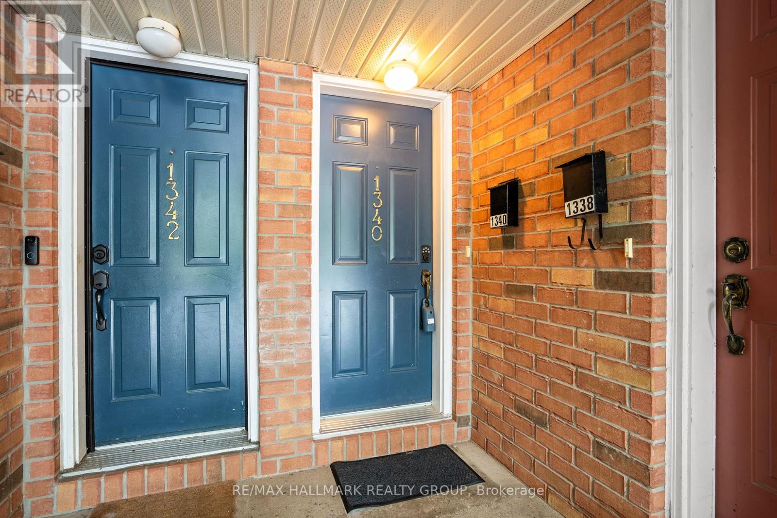 1340 Guthrie Street, Ottawa, Ontario  K2H 1G8 - Photo 3 - X12215358