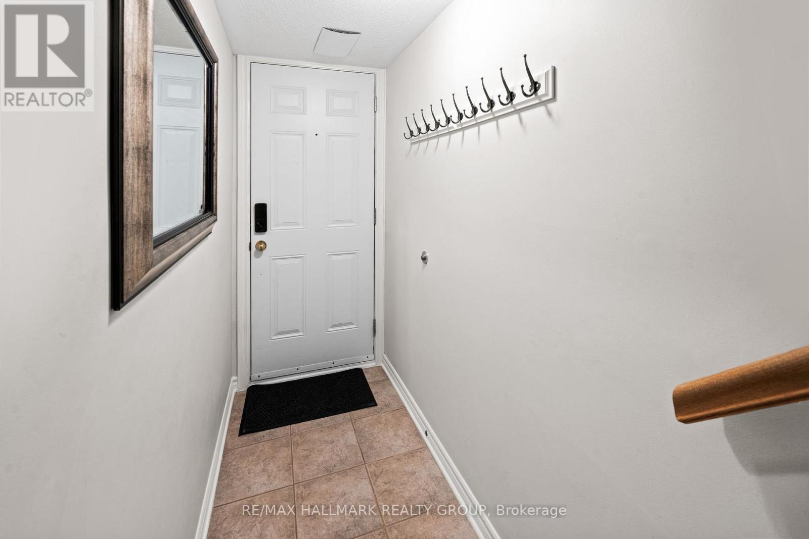 1340 Guthrie Street, Ottawa, Ontario  K2H 1G8 - Photo 4 - X12215358