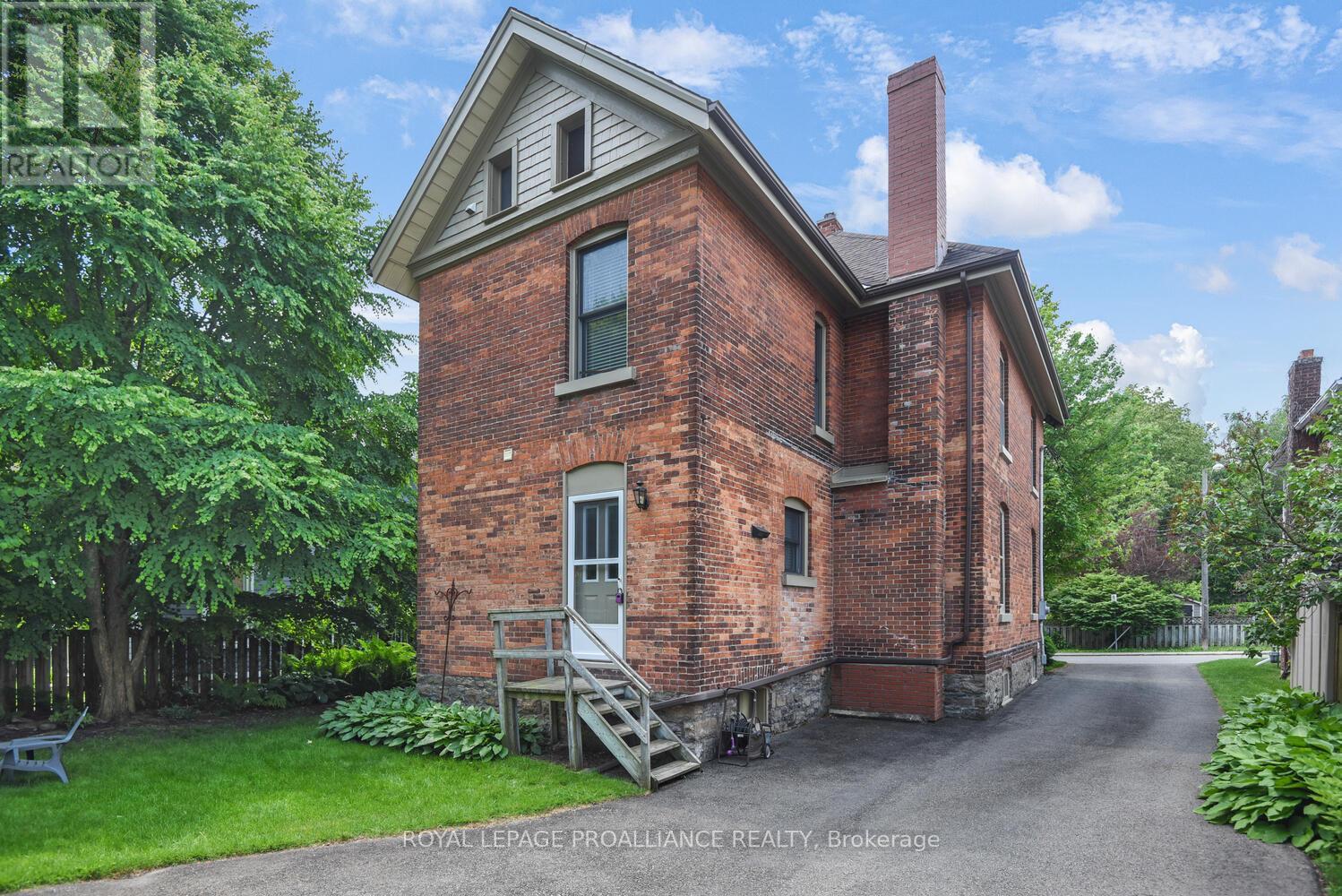 71 Bethune Street, Brockville, Ontario  K6V 2E3 - Photo 26 - X12211573