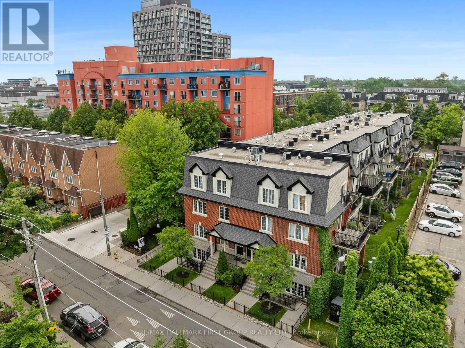 102 - 262 St. Helen's Avenue, Toronto (Dufferin Grove), Ontario  M6H 4A4 - Photo 4 - C12215171