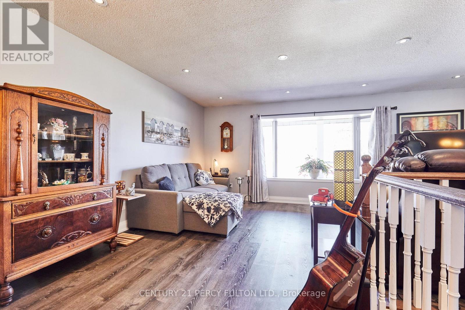 880 Ritson Road N, Oshawa, Ontario  L1G 6Z4 - Photo 13 - E12215087