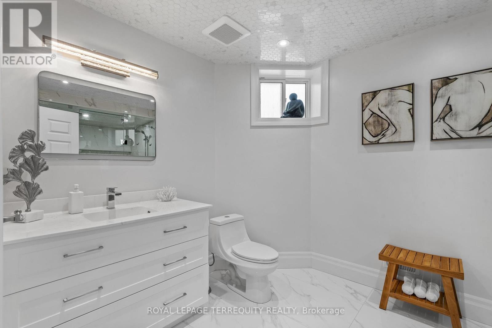 507 Rougemount Drive, Pickering, Ontario  L1W 2B8 - Photo 39 - E12215151