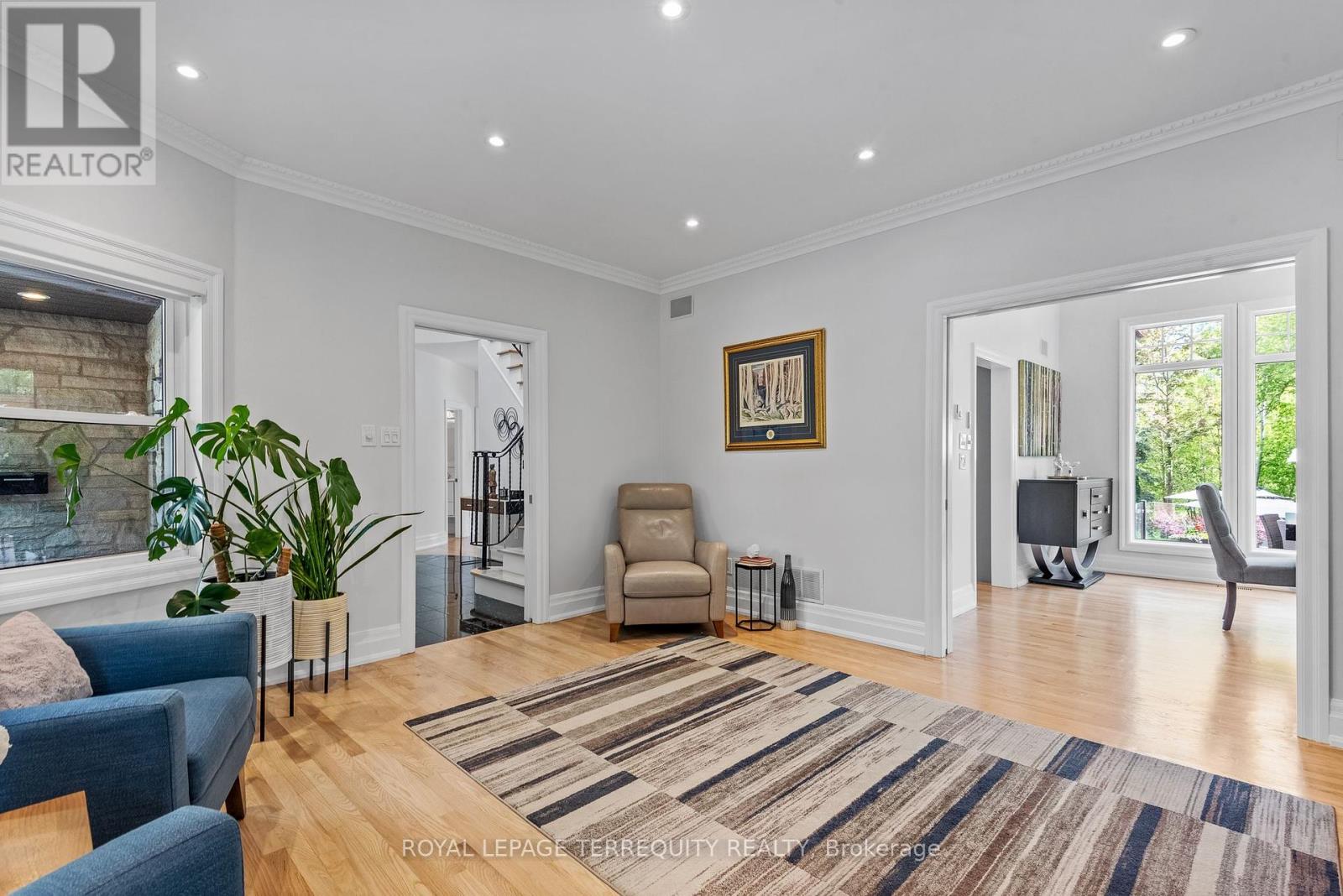 507 Rougemount Drive, Pickering, Ontario  L1W 2B8 - Photo 8 - E12215151