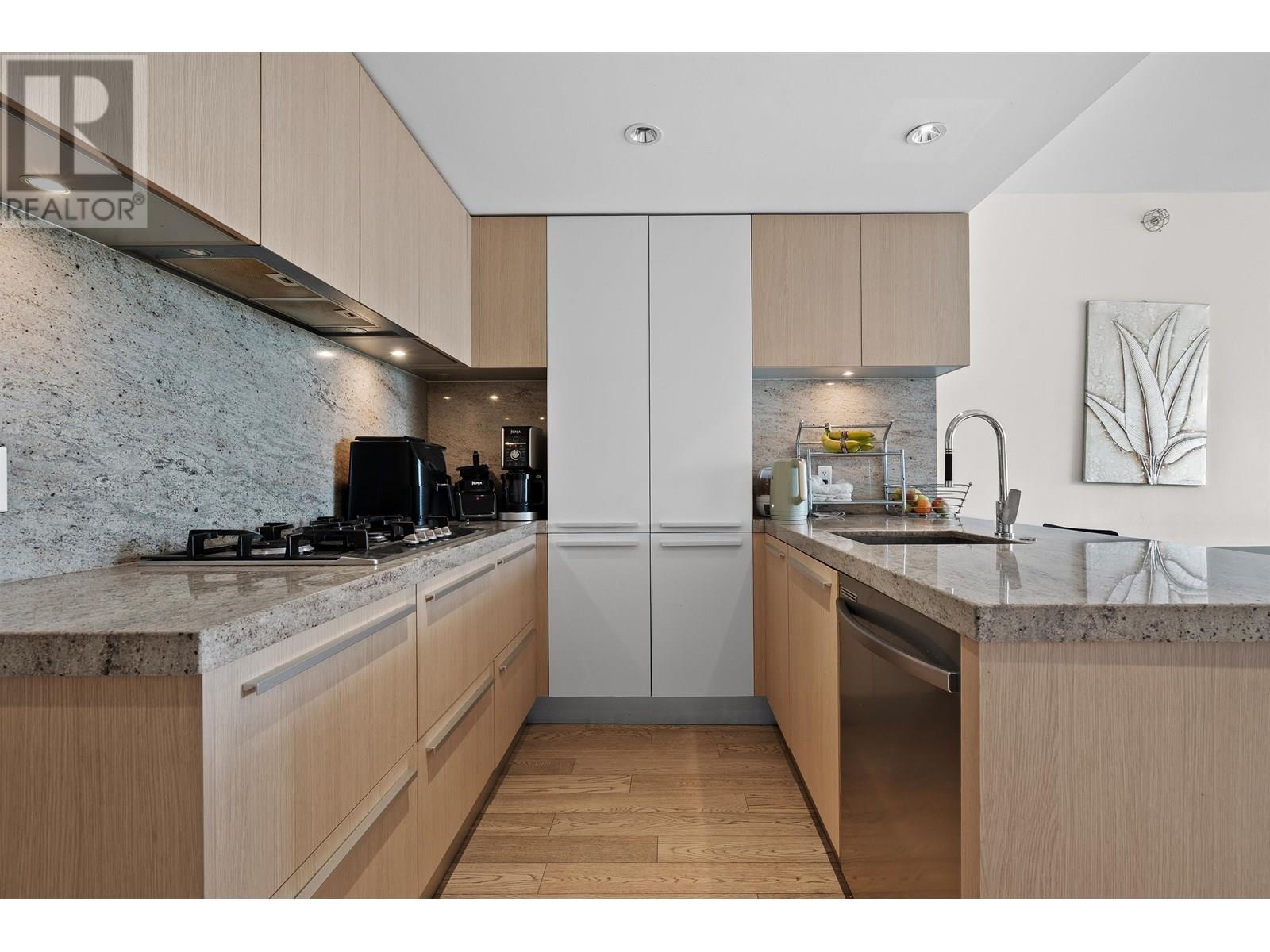611 1351 Continental Street, Vancouver, British Columbia  V6Z 0C6 - Photo 8 - R3014726