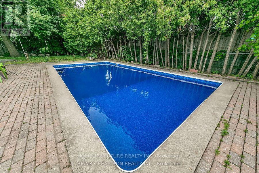 243 Acadia Drive, Oshawa (Eastdale), Ontario  L1G 1X9 - Photo 34 - E12214520