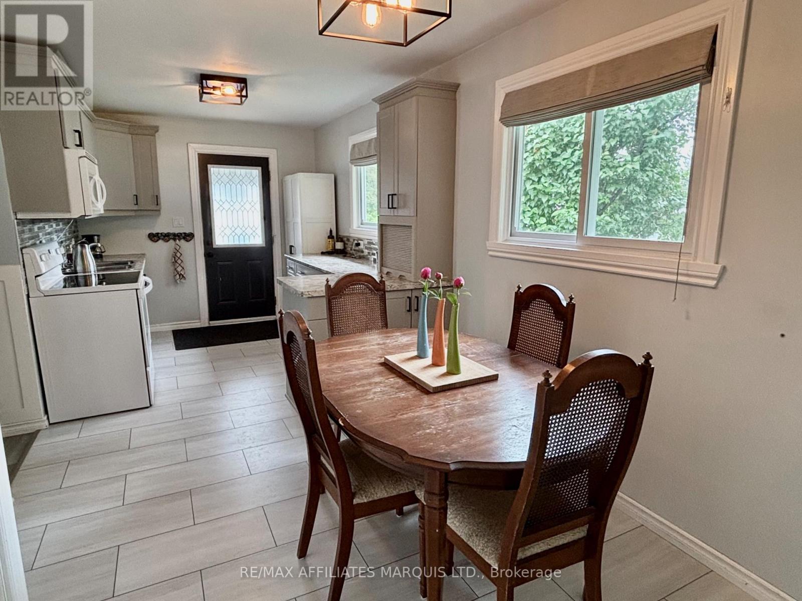 1005 Osborne Avenue, Cornwall, Ontario  K6J 1K8 - Photo 11 - X12215415