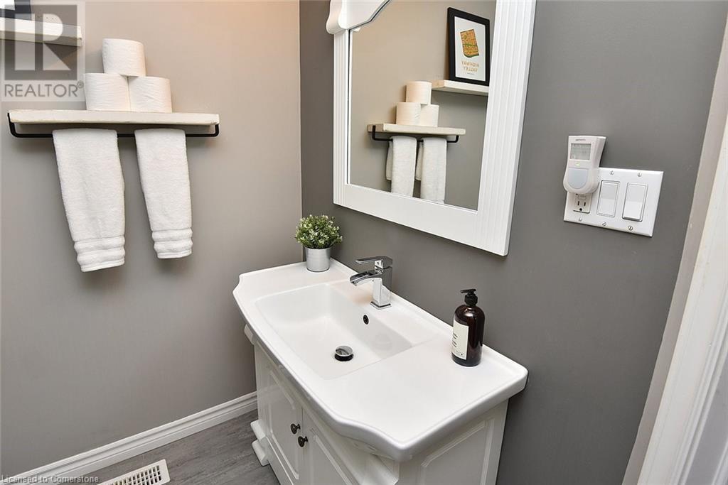 72 Maple Drive, Stoney Creek, Ontario  L8G 3C2 - Photo 28 - 40740110